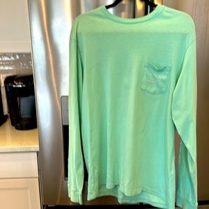 Men’s vineyard vine long t shirt